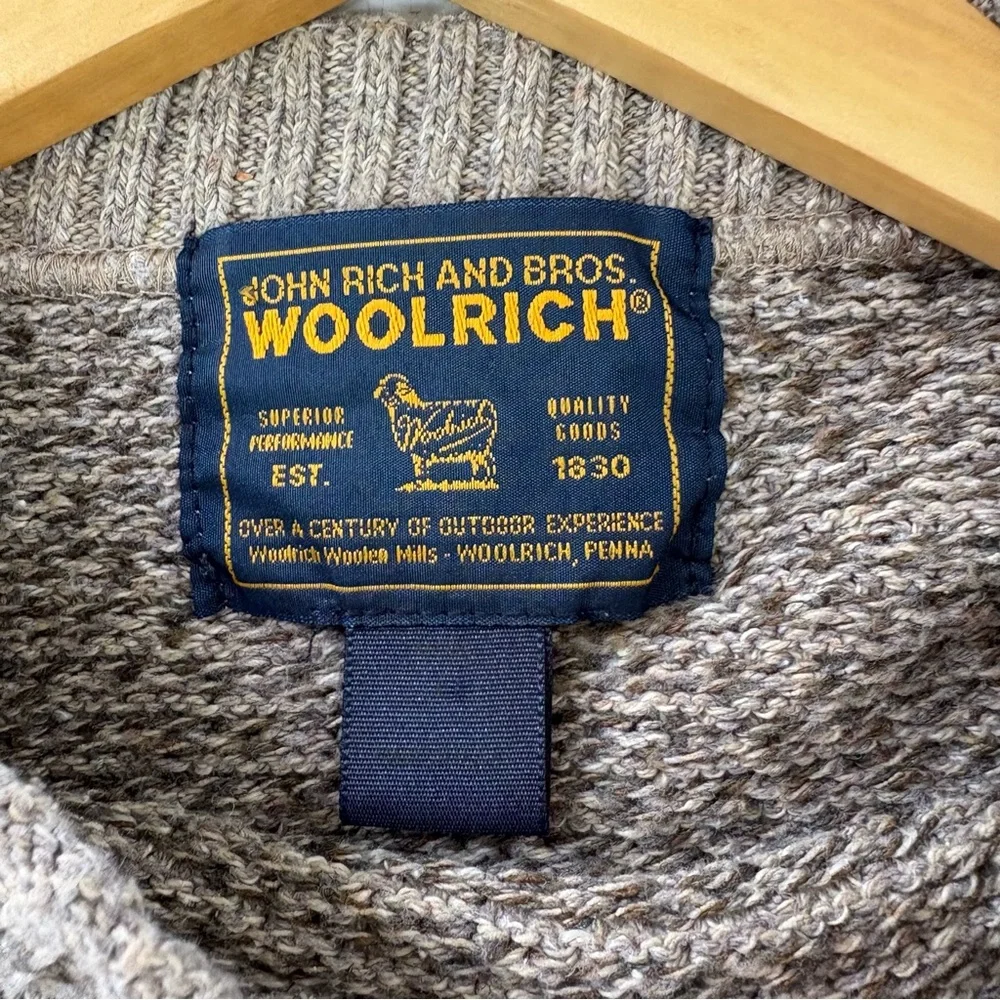 Woolrich Men’s Size Large Made in USA Crew Neck Knit Sweater In Brown